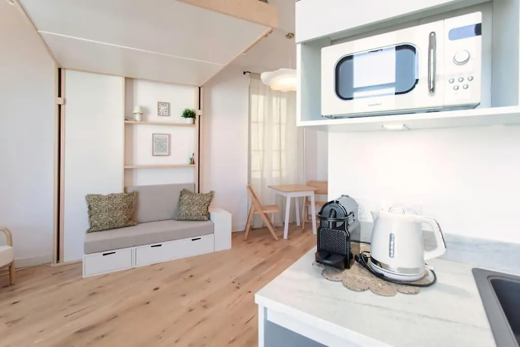 #59 Central Balcony 5Mins Old Town & Sea Ac Wifi Nice