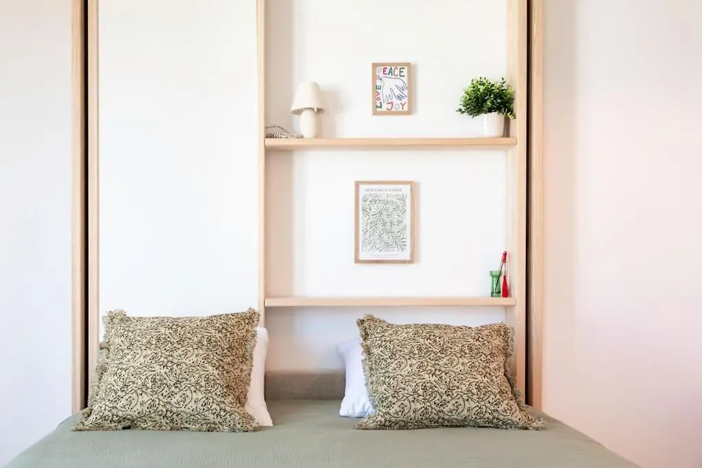 #59 Central Balcony 5Mins Old Town & Sea Ac Wifi Nice 0*,  França
