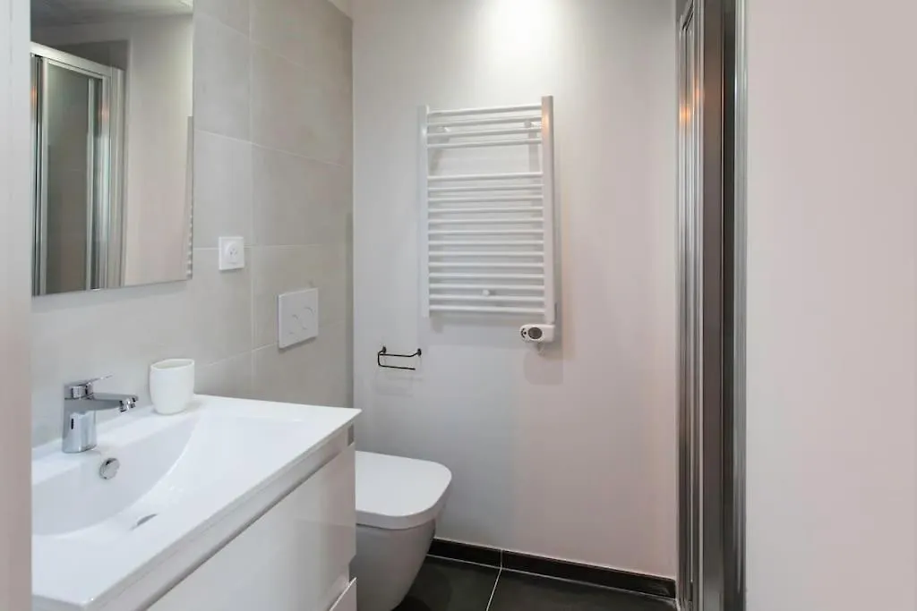 ניס #59 Central Balcony 5Mins Old Town & Sea Ac Wifi