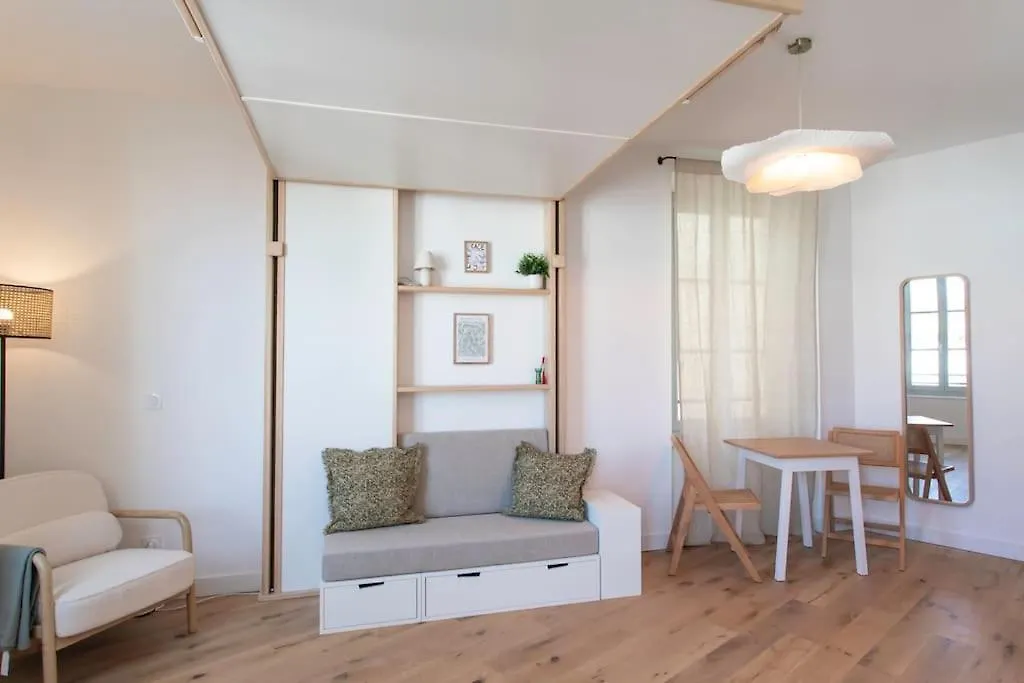 דירה ניס #59 Central Balcony 5Mins Old Town & Sea Ac Wifi