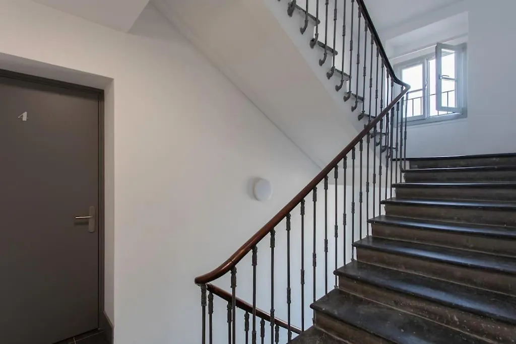 דירה ניס #59 Central Balcony 5Mins Old Town & Sea Ac Wifi